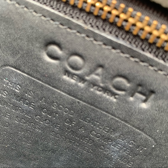 VINTAGE WILLIS BLACK LEATHER & BRASS CROSSBODY BAG - Picture 6 of 8